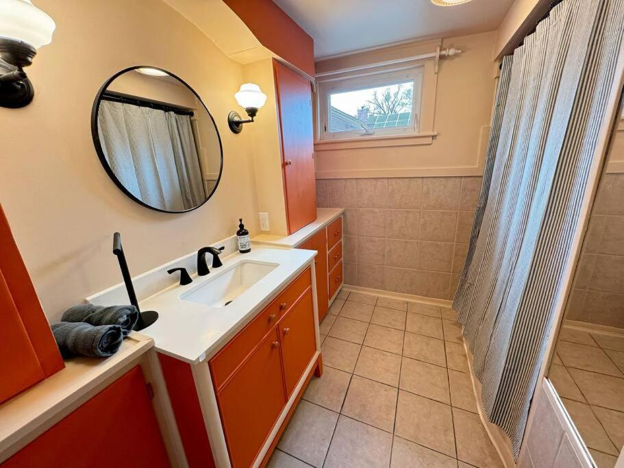 Colonial 51 *
